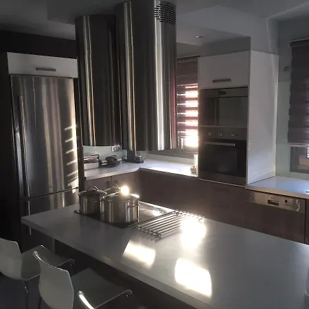 Athinama Luxury * Vári